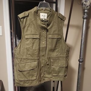 Per Se Khaki Green Cargo Vest